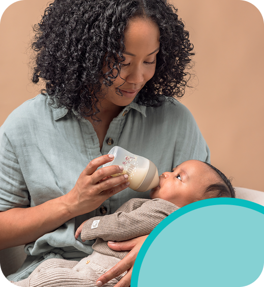 Baby feeding with NUK Perfect Match bottle